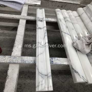 Perbatasan Marble Batu Putih